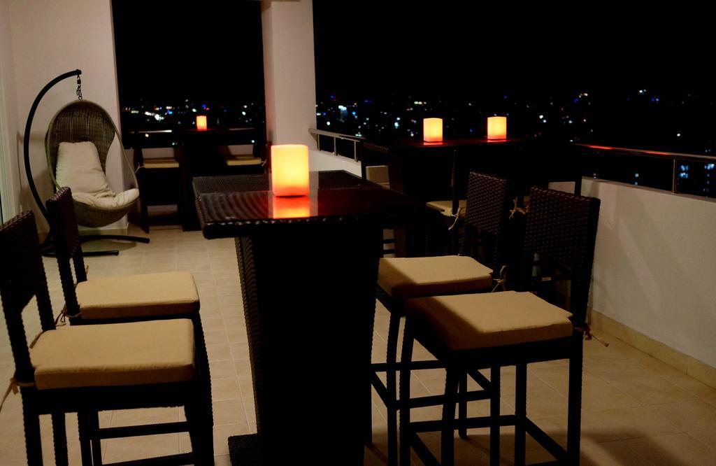 The Penthouse Above Sea Lejlighed Dehiwala-Mount Lavinia Eksteriør billede