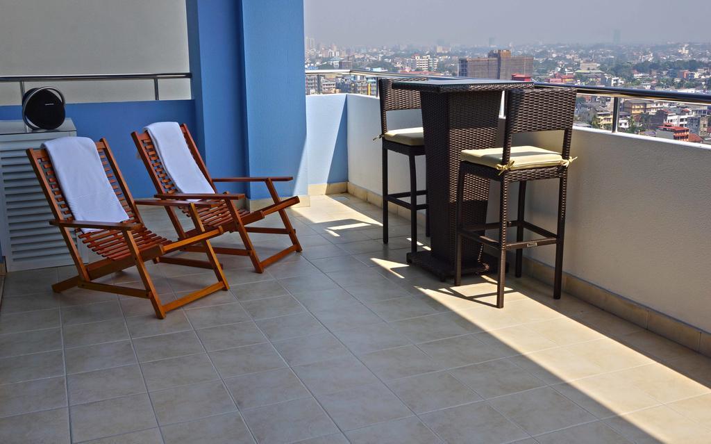 The Penthouse Above Sea Lejlighed Dehiwala-Mount Lavinia Eksteriør billede